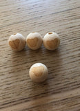 Perles bois de hêtre avec gravure ourson/étoile/lignes